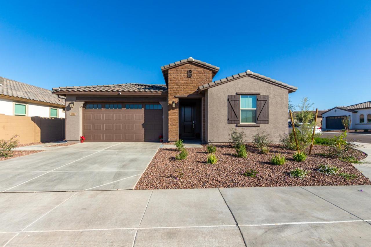 At Your Service - Modern Amenities, Urban Location, Sophisticated Style Phoenix Bagian luar foto