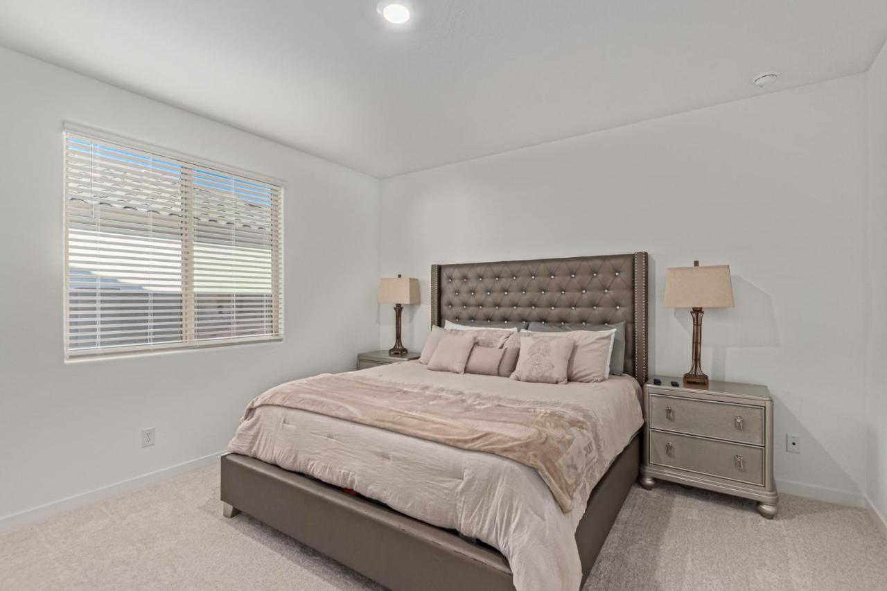 At Your Service - Modern Amenities, Urban Location, Sophisticated Style Phoenix Bagian luar foto