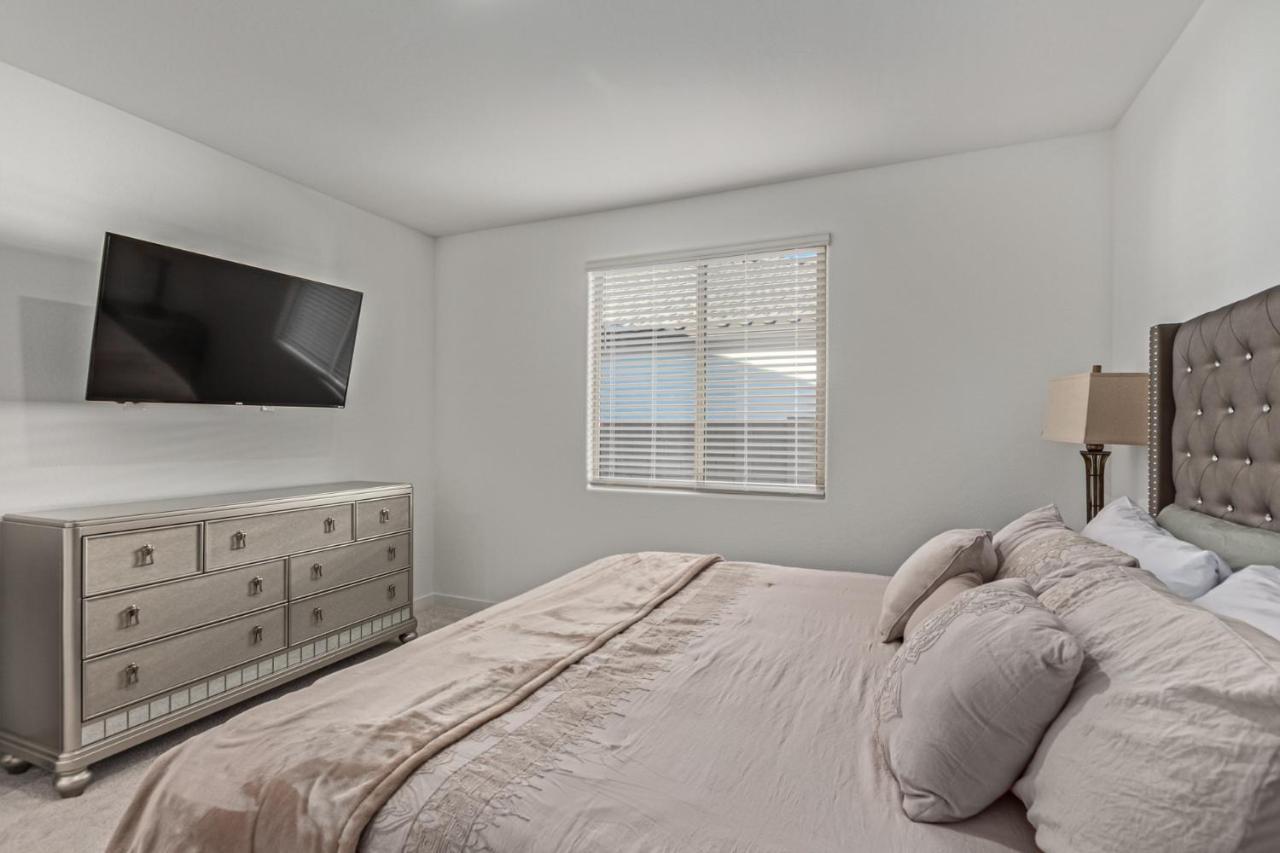 At Your Service - Modern Amenities, Urban Location, Sophisticated Style Phoenix Bagian luar foto