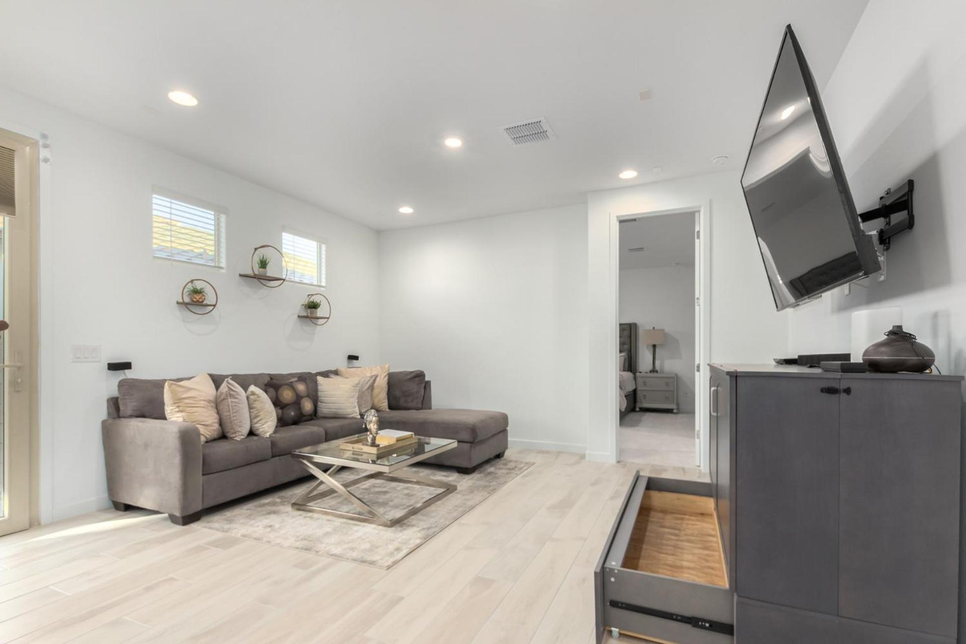 At Your Service - Modern Amenities, Urban Location, Sophisticated Style Phoenix Bagian luar foto